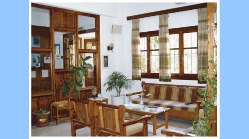 Eva Marina Hotel 2*